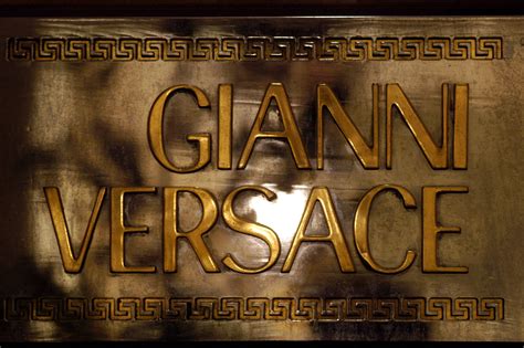 historia versace|what is versace known for.